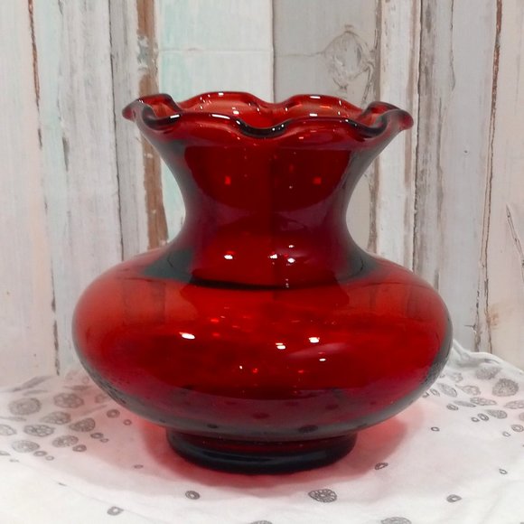 Vintage 50's Anchor Hocking Ruby Red Glass Vase - Picture 1 of 4